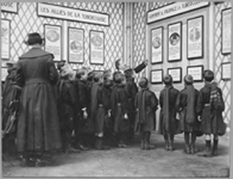 School children listening to lecture on tuberculosis, 1918