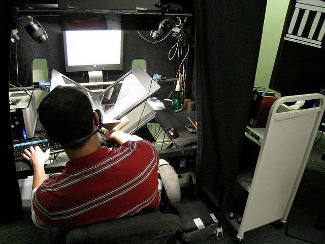 An overhead scanner, such as those used at HMI. (image by jmignault, some rights reserved)